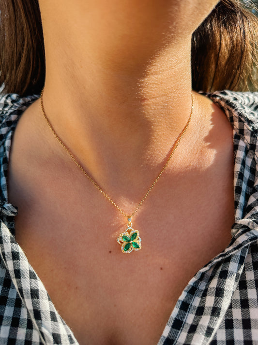 Lucka Necklace
